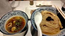 淡麗拉麺 己巳 TSUCHINOTOMI