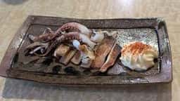 八の巣 津駅前店