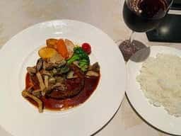フォレスティーユ精養軒