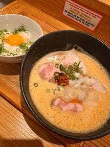 鶏と鮪節 麺屋 勝時