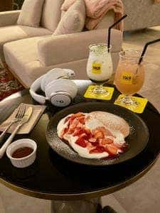 YOLO cafe & shisha 宮益坂店