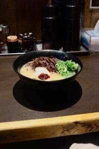 元祖博多中洲屋台ラーメン 一竜 西新宿店