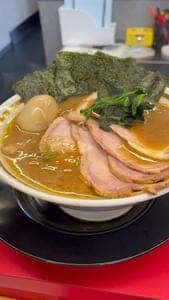 家系ラーメン王道家直伝 との丸家 伊勢崎店