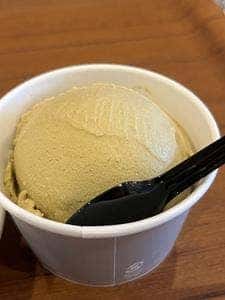 CANELÉ ET CRÉME GLACÉE カヌレとアイス