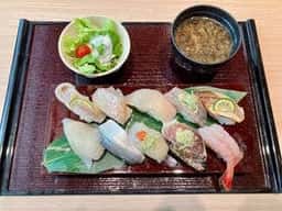 海天すし 小松南店