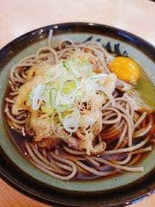 鈴しげ