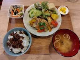 つるカフェ食堂