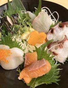 焼き鳥と鮮魚 八八 横浜本店