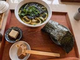 僕とうどんとカツオだし 淀屋橋店