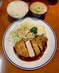 洋食 マーシュ亭