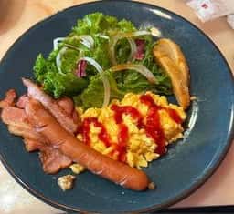 Bakery Cafe Refrain 曽根本店