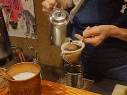 イン・ロック・カフェ