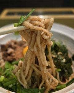 麺喰らう