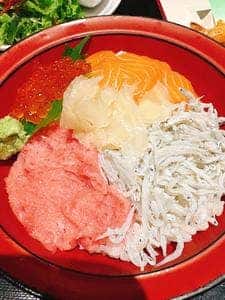 横濱屋本舗食堂