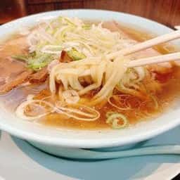 新橋ニューともちんラーメン 川崎駅前店