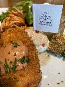 Mother Moon Café くずはモール店
