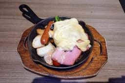 Cheese Meets Meat YOKOHAMA