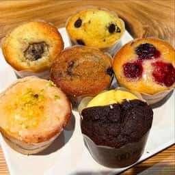Mrs. Elizabeth Muffin ランドマークプラザ店
