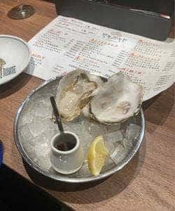 ヤキガキヤ oyster&wine
