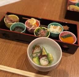 小割烹おはし ゑびすりびんぐ