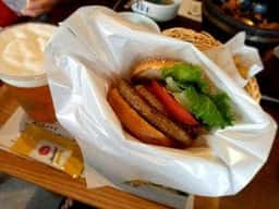 フレッシュネスバーガー エミテラス所沢店