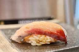 立喰い寿司 魚椿 柳橋市場店