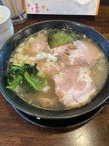 拉麺・呑み喰い処 伊八