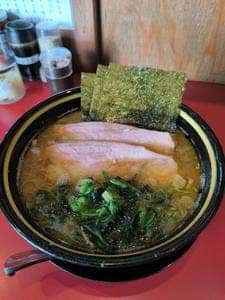 家系ラーメン 稲葉家