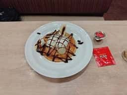 ガスト 朝霧店
