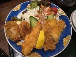 鈴木屋旅館 食事処