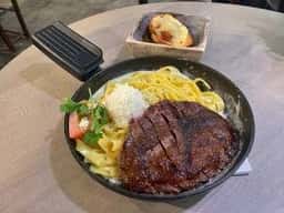 白のフライパン