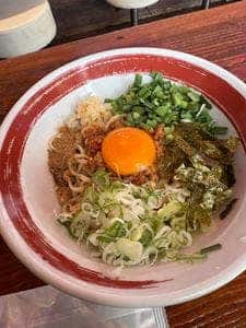 有楽町GYOZA待合室