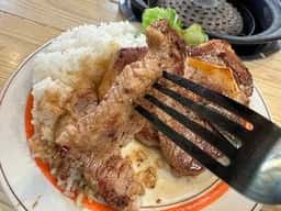 焼肉ダイニング ハコニワ