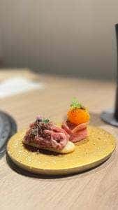 にくといろ
