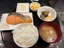 やさか食堂