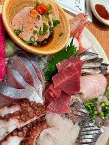 ムスブ田町 魚金