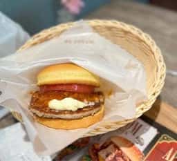 FRESHNESS BURGER 福岡空港店
