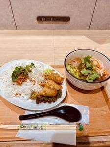 BANH MI XIN CHAO 松戸駅前店