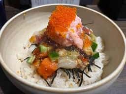 醤油をかけない海鮮丼 うみさち