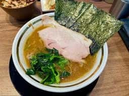 家系ラーメン 王道家直伝 との丸家 石岡店