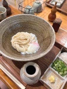 踊るうどん 梅田店