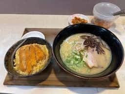 九州ラーメン金平