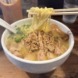 鶏の穴