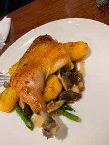 Bistro Relève Plat
