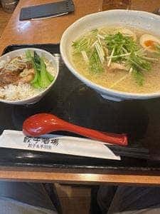 とりそば 手羽先専門店 餃子酒場 別館