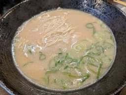 博多もつ麺堂 福岡