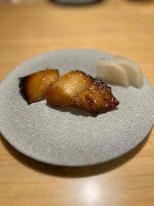 鮨 信海