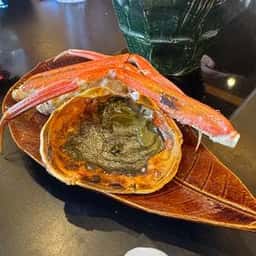 美くに
