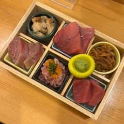 牛タンとマグロとクリスピー餃子 ひまわり［海］ 築地店