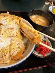 志ら井 そば店